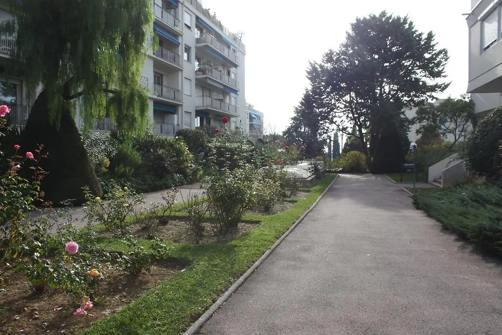 Le Baie Des Anges Apartment